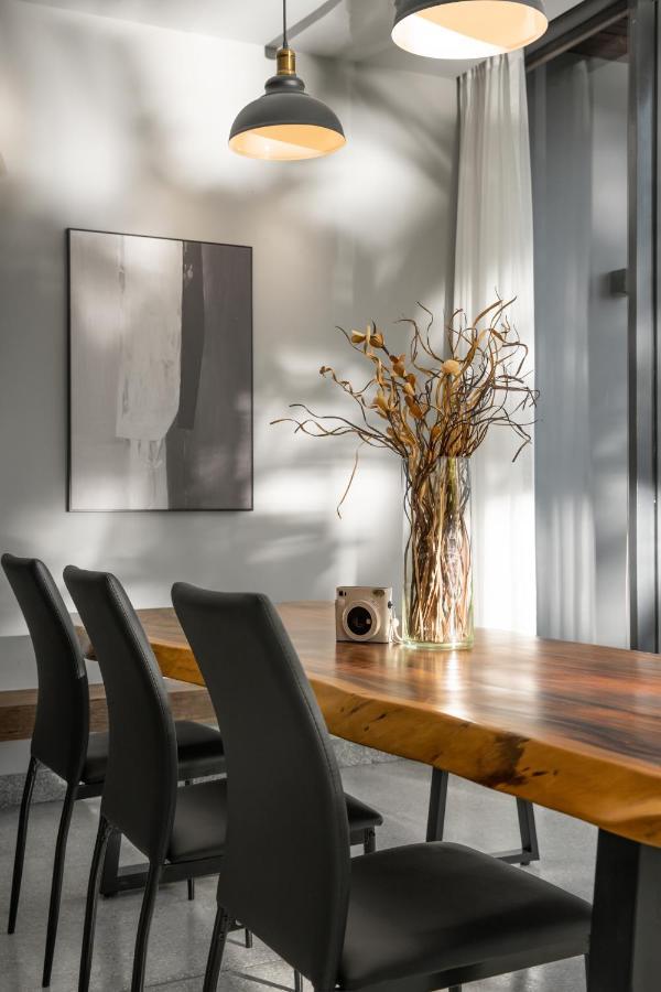 The Sense Apartment - Modern, Near My An Beach Дананг Екстер'єр фото